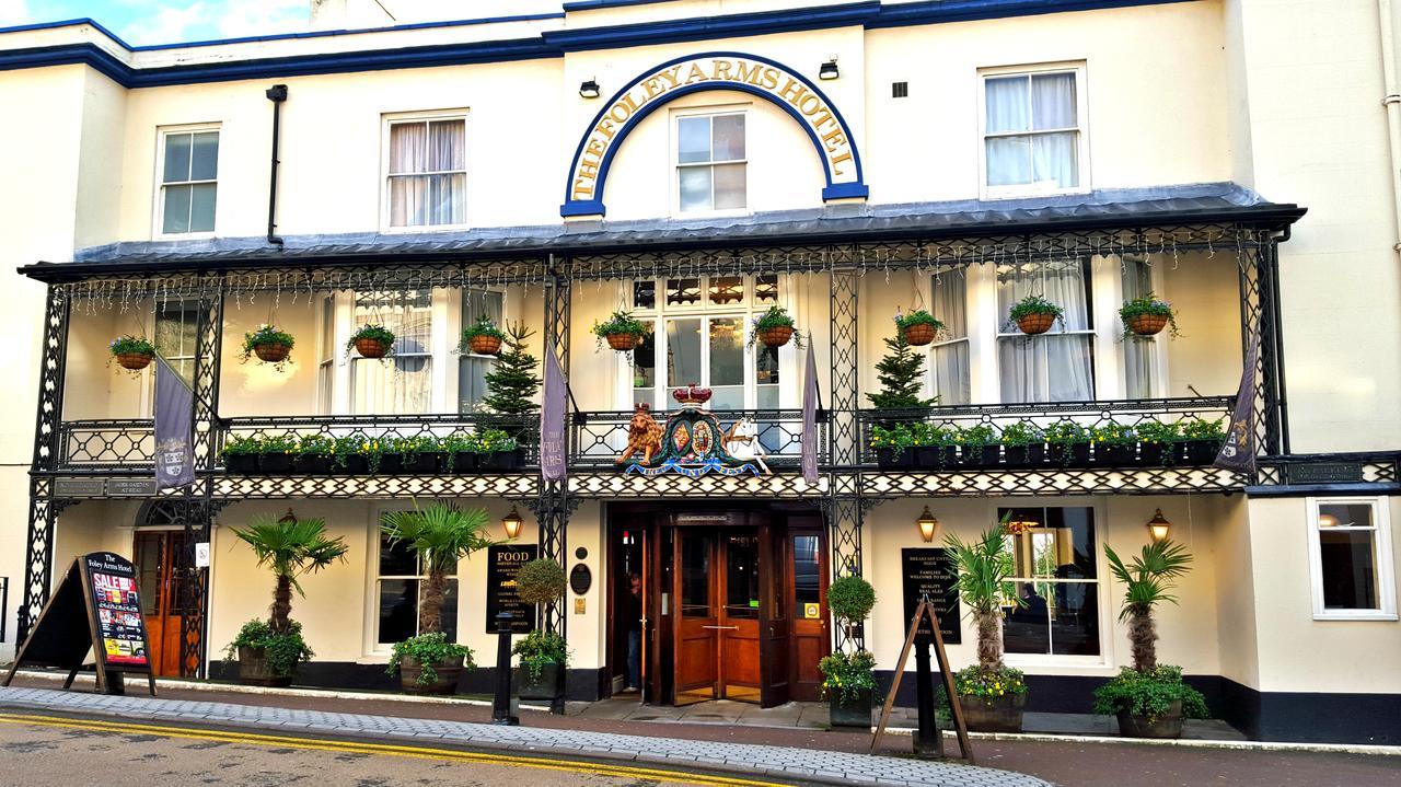 The Foley Arms Hotel Wetherspoon Great Malvern Exterior photo